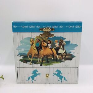 Breyer Horse DreamWorks Spirit Music and Jewelry Box Home on the Range Song